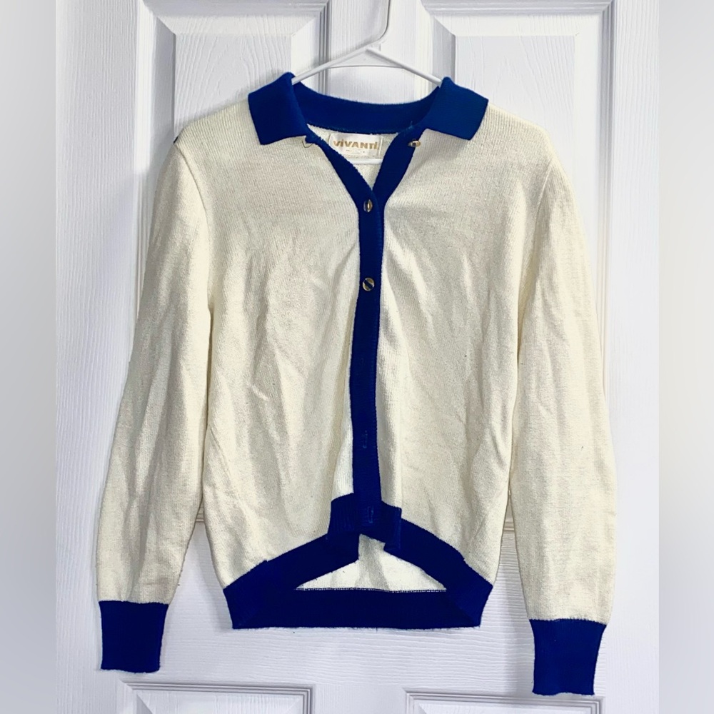 Cream and Blue Vintage Vivanti Cardigan